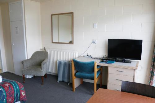 lakeside motel queenstown