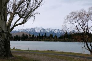 lakeside motel queenstown