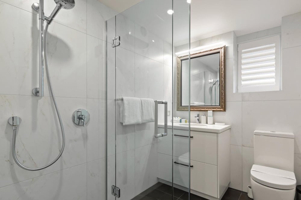 lakeside motel queenstown