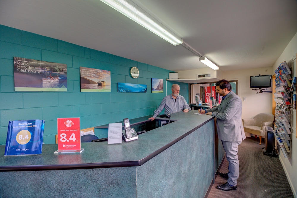 lakeside motel queenstown