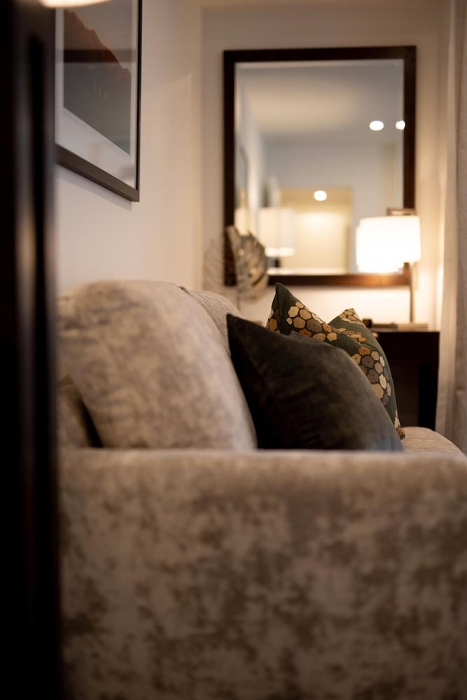 lakeside motel queenstown