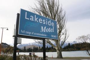 lakeside motel queenstown