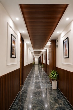Xenious Smart Suites Greater Noida A Unit Of Saraswati Developers,India Expo Mart,3 star