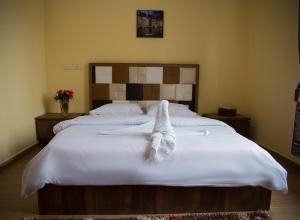 new grand royal hotel cairo