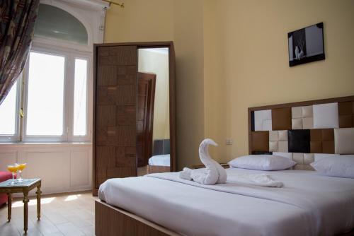 new grand royal hotel cairo