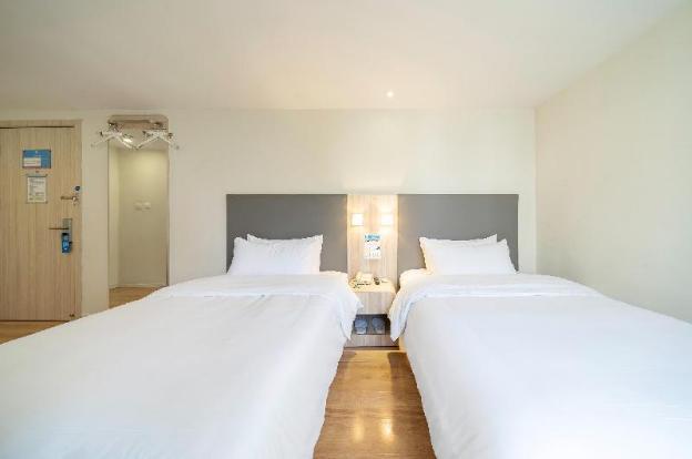 hanting hotel shanghai pusan road metro station
