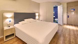hanting hotel shanghai pusan road metro station