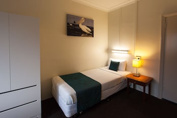 Nightcap At Manly Hotel,Brisbane>>Birkdale,4 star
