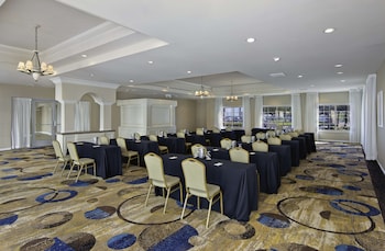 doubletree by hilton san pedro port of los angeles