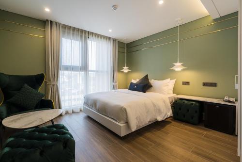 the may hotel