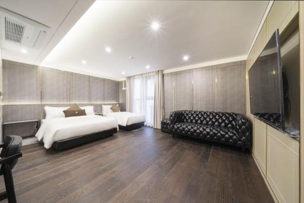 the may hotel