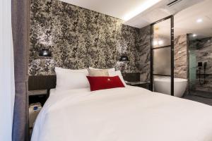 the may hotel