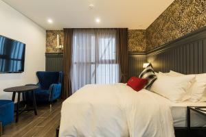the may hotel
