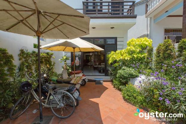 golden bell homestay