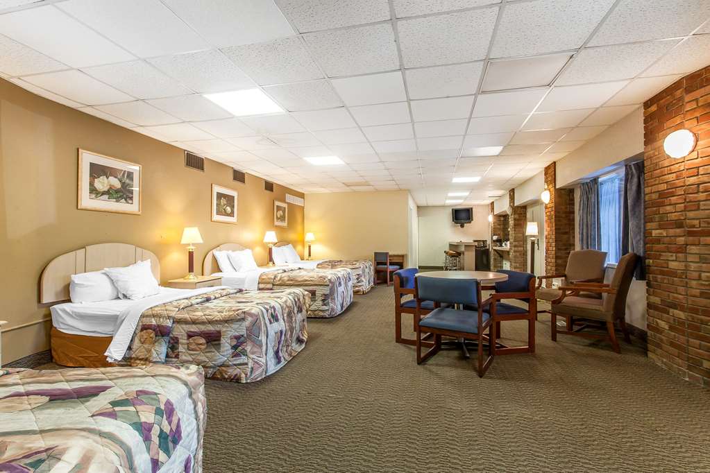 rodeway inn north