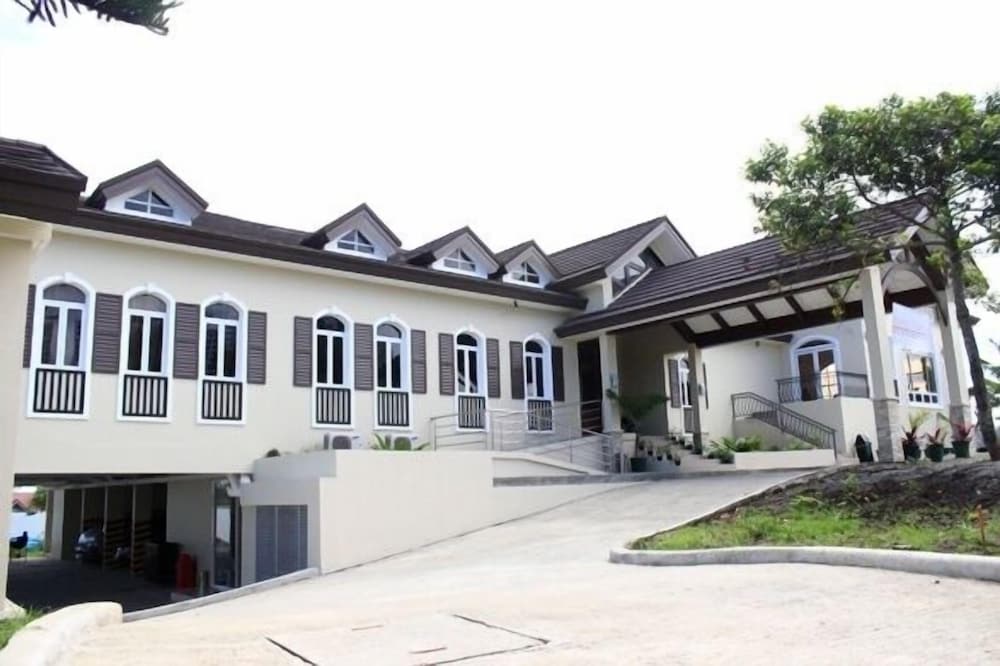 country chateau hotel