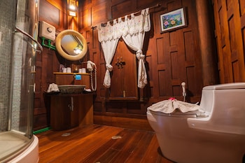 maikaew damnoen resort