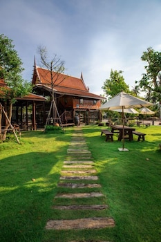 maikaew damnoen resort