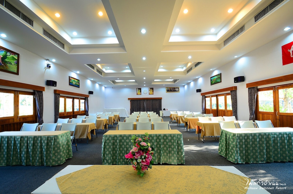 maikaew damnoen resort