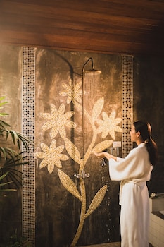 maikaew damnoen resort