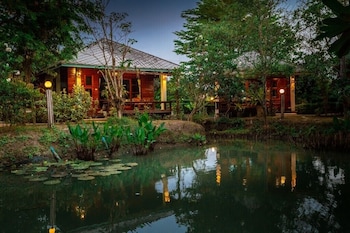 maikaew damnoen resort