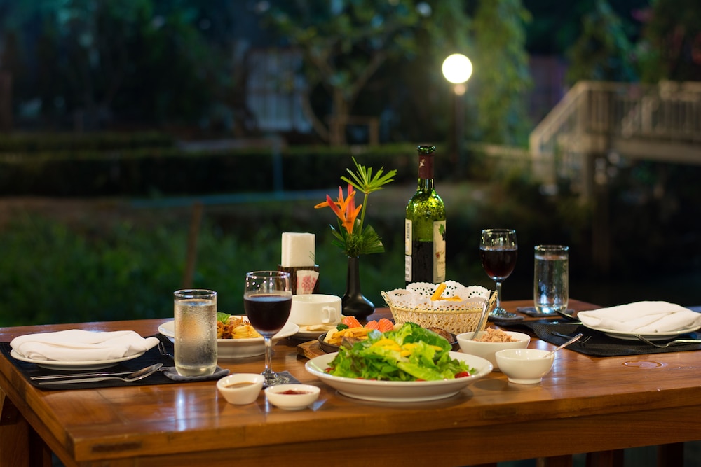 maikaew damnoen resort