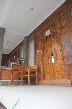 dcamel hotels lembongan