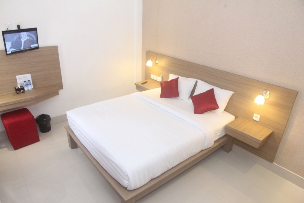 dcamel hotels lembongan