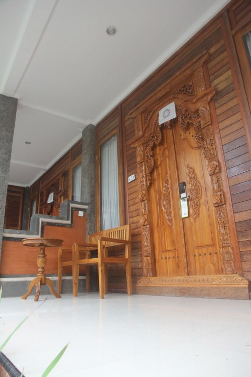 dcamel hotels lembongan
