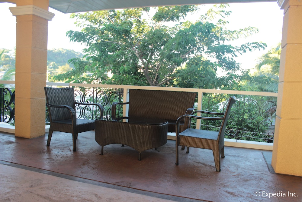 moonbay marina the villas