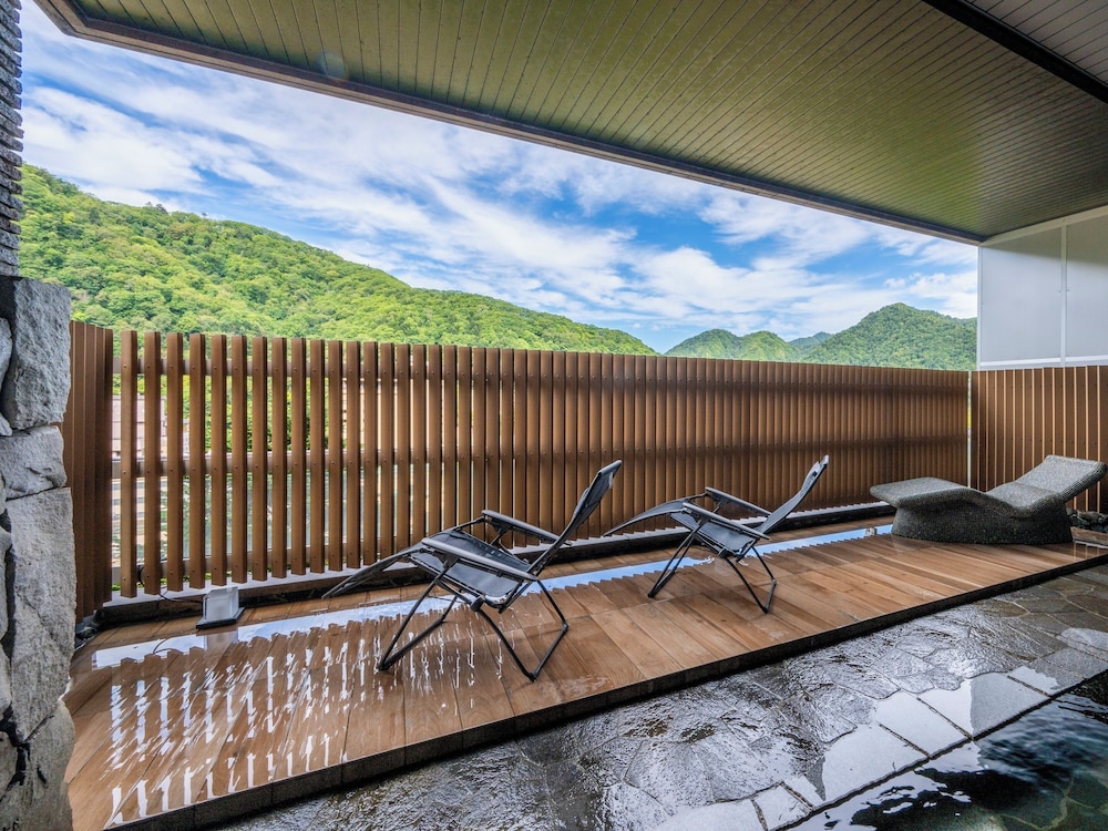 jozankei manseikaku hotel milione