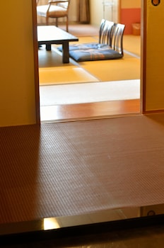 jozankei manseikaku hotel milione