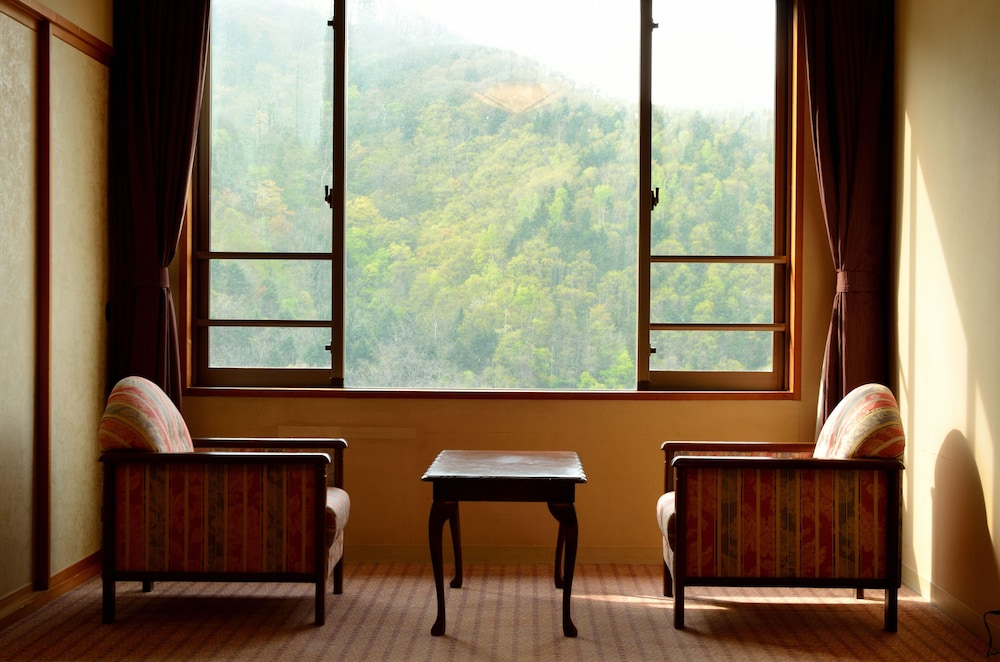 jozankei manseikaku hotel milione