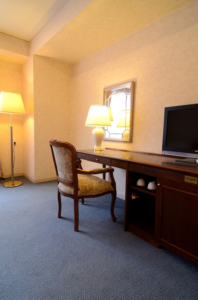 jozankei manseikaku hotel milione