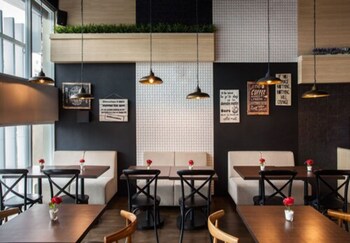 maxone tidar surabaya