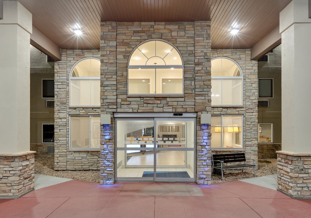 holiday inn express hotel and suites scottsbluff gering by ihg