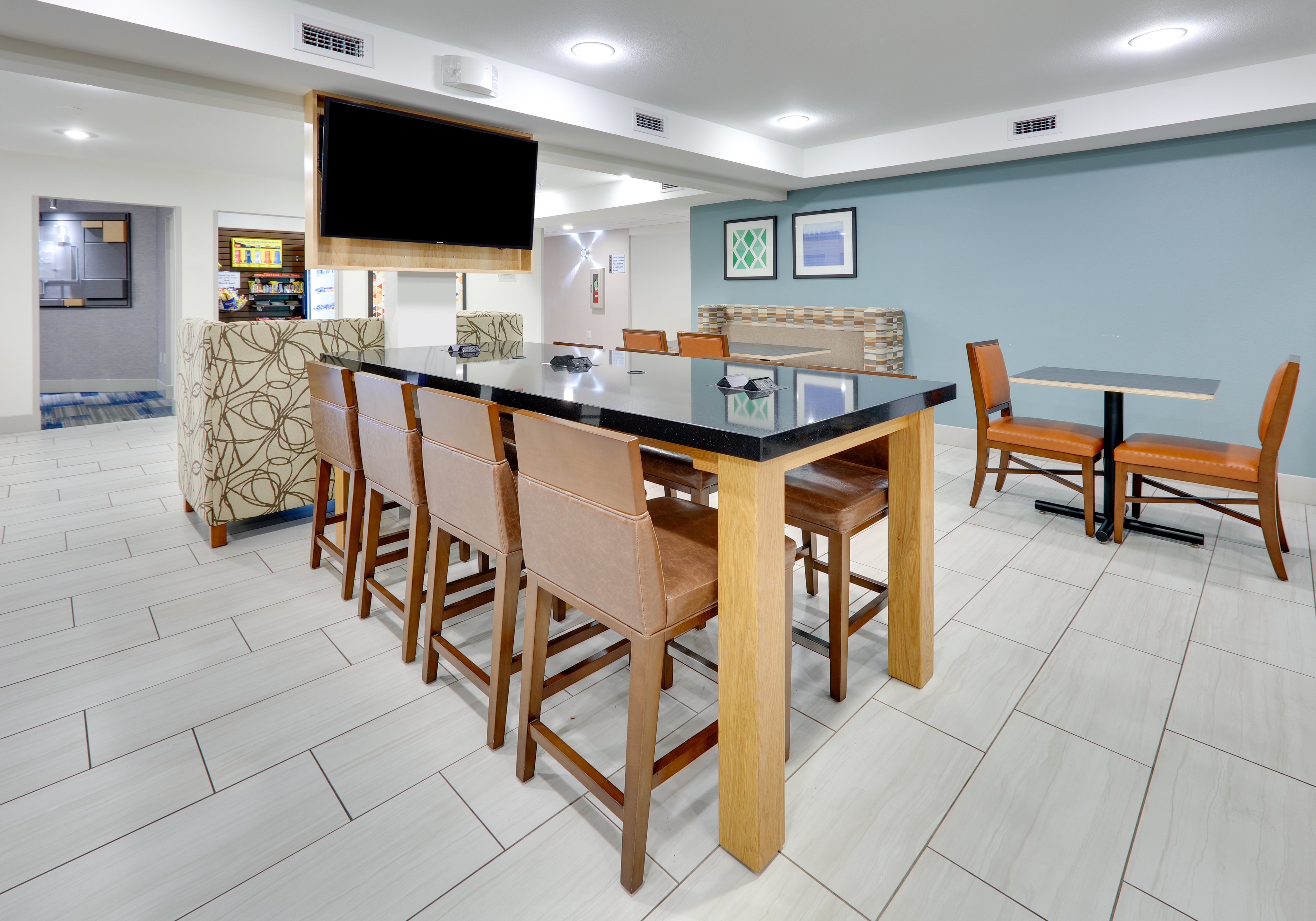 holiday inn express hotel and suites scottsbluff gering by ihg
