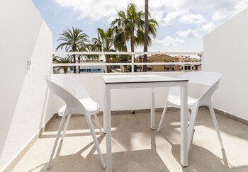 hoposa hotel and apartments villaconcha