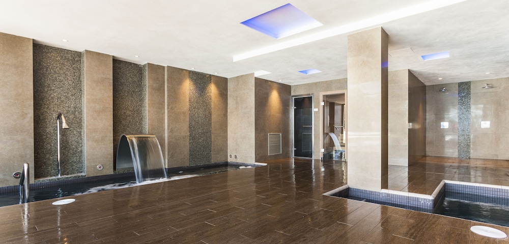 hoposa hotel and apartments villaconcha