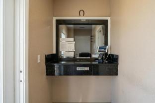 golden motel near houston medical center