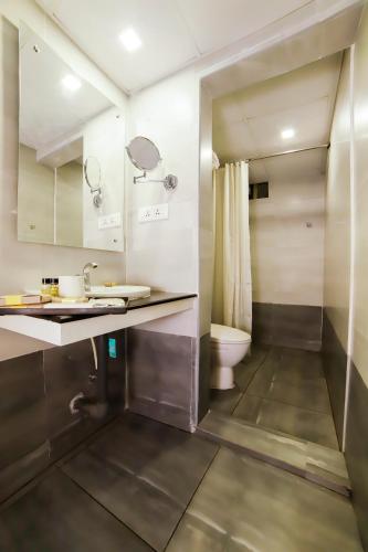 hotel sreepathi indraprastha