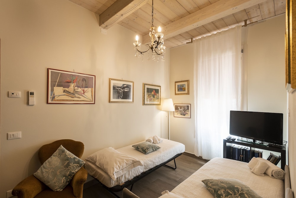 al battistero luxury suite