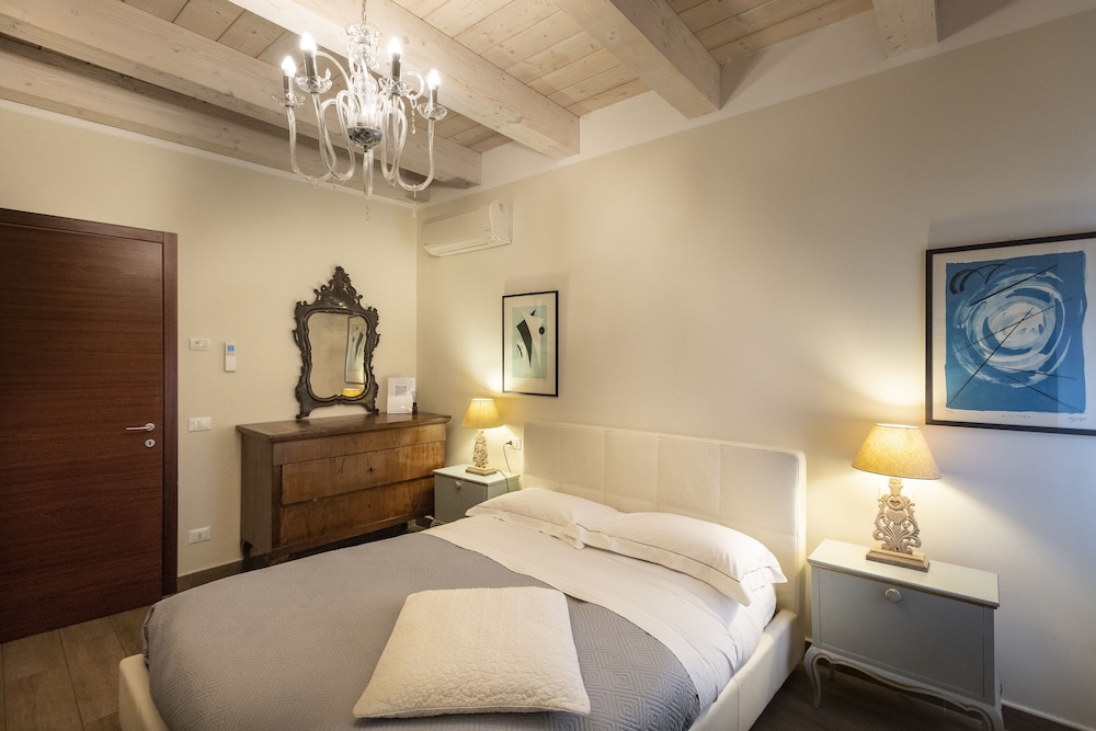 al battistero luxury suite