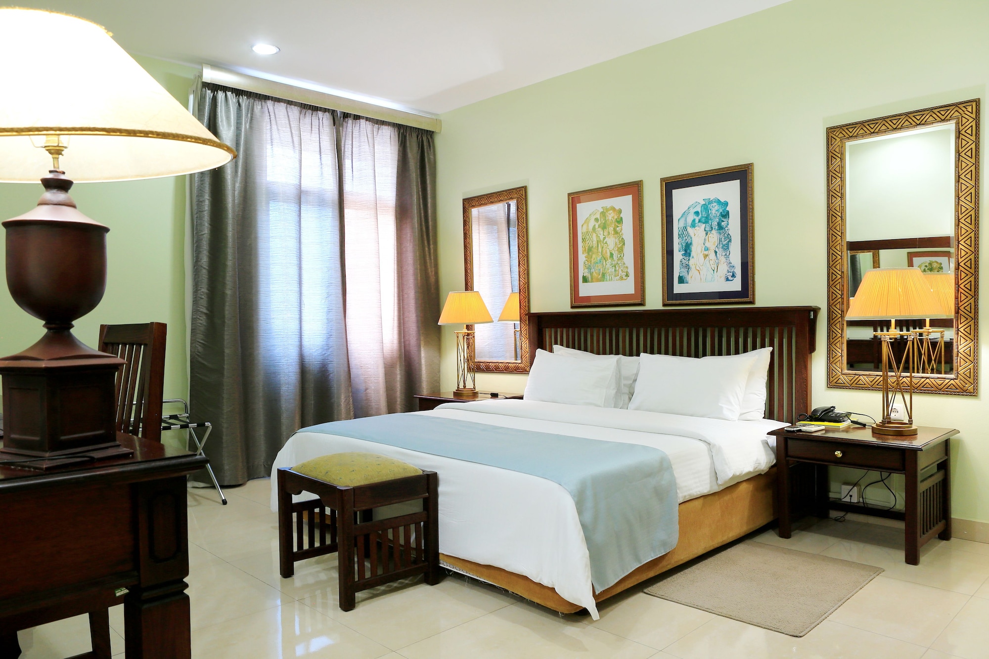 hotel terminus