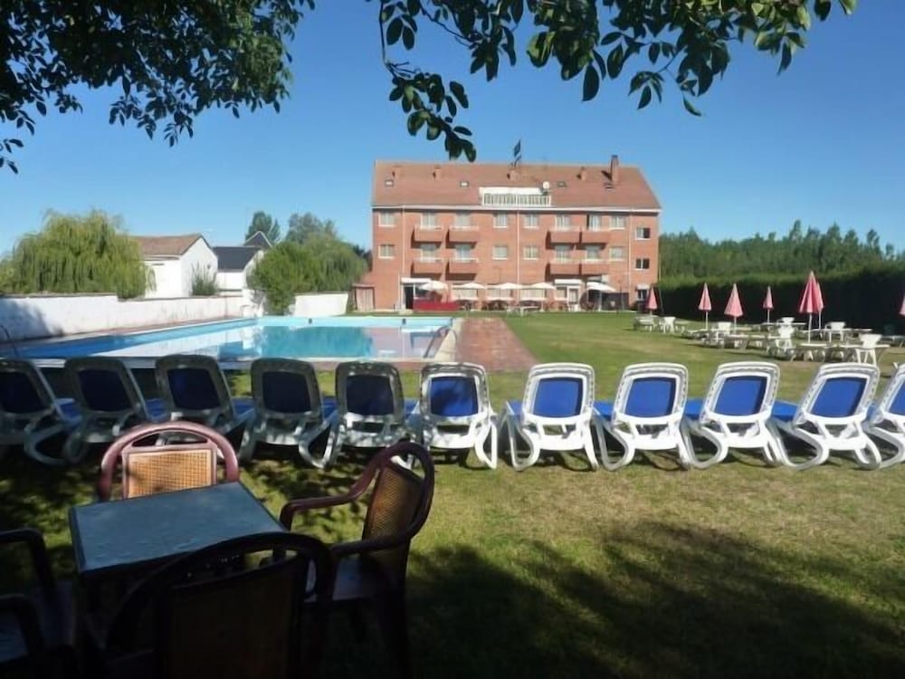 hotel la alegria