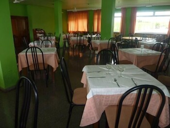 hotel la alegria