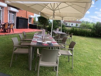 Hotel La Alegría,Cistierna>>Cerezales Del Condado,1 star