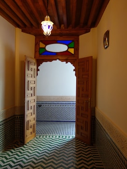 fes