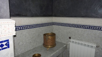 fes