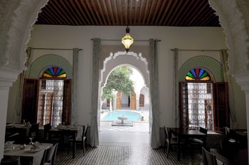 fes